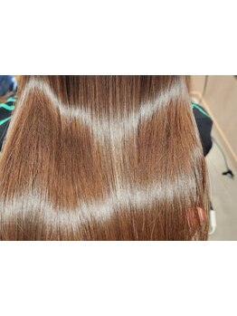 【京都宇治/向島】せっかくのオシャレも髪が傷むと台無し。そんなお悩みは当店の髪質改善で解決できます♪