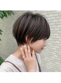 30代40代ひし形クビレ耳掛け束感小顔スウィングショート