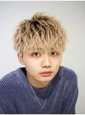ツイストブロンドマッシュ
