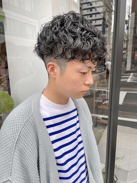 ヘアー アイス カンナ(HAIR ICI Canna) ラフで無造作な2ブロックメンズパーマ 金山/ 井上