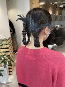 アイリー 名古屋(A/LEE) インナーブルー／ヘアアレンジ
