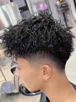 メイン(MENIN)&nbsp;フェードツイストパーマ【相模大野/メンズ/眉毛/町田】