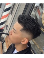 バーバーショップ ライズ(Barber Shop RAIzE)&nbsp;オールバックパーマ×スキンフェード