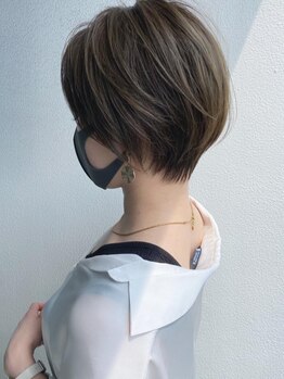 トリート 西船橋店(TREAT)の写真/カットが上手い◎実力派集団"TREAT"が1人1人に似合う「バランス×ショート」を再現★_西船橋