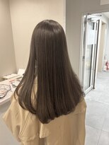 リル(lilu)&nbsp;オリーブベージュ×ぷっつんラウンドカット