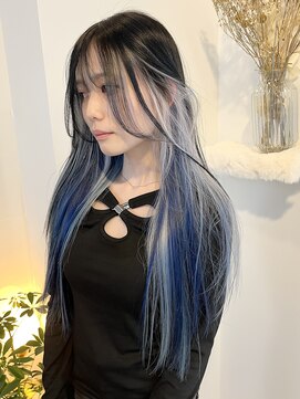 ハイトーンカラー／ホワイトブロンド／レイヤーカット／池袋