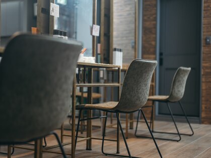 カラーズラボ 久屋大通店(Colors Labo)の写真