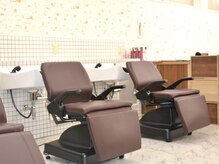 レディース＆メンズサロン　パーマ屋 AI　【アイ】の雰囲気（カットはシャンプー＆ブロー込で2420円～♪リーズナブルが嬉しい）