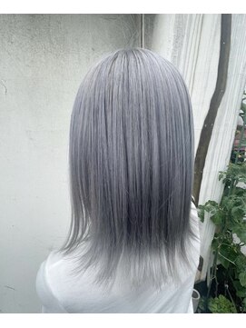 クレア バイ グレープバイン 金沢文庫(CLAIRE by GRAPEVINES) ブリーチ／ダブルカラー／グレー／ハイトーン／シルバー／カラー