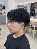 フィフス 栄(fifth)&nbsp;無造作フェザーパーマセンターパートツーブロックメンズパーマ