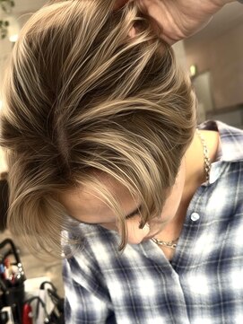 イリ 梅田(ili) メンズバレイヤージュ