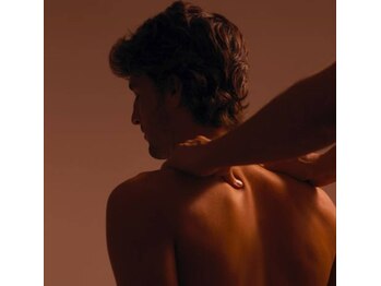 ビップ(V.I.P)の写真/濡らさない本格ドライスパ、理容師だからこそできる頭のツボ押しを体感