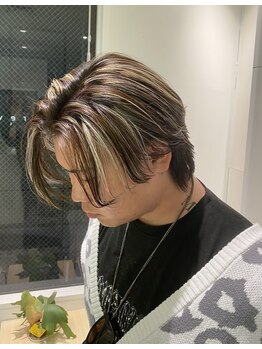 リバード(reverd)の写真/頭皮環境を整える極上ヘッドスパが人気◎疲れを癒しながらリラックスできる至福のサロン時間を提供します！