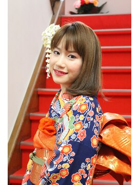 ラシックヘアー(Lachic hair) 片編み込みボブスタイル