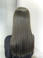 リーオオサカ(Lee Osaka)&nbsp;【Lee大阪店】可愛い明るさ♪オリーブベージュ/新出奈津樹