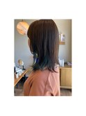 深海インナーカラーのミディアム