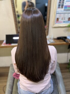 ベレッタ 枚方店(veretta.) 秋にオススメ艶感ストレート30代/40代/50代（田村良平）ツヤ髪