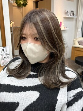 リングバイモアムー(Ring by Moremuu) くびれレイヤーハイライト