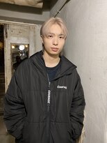 ロイジー(roijir) 表参道roijir センターパート×ホワイトベージュ