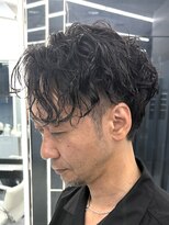 ウィル バイ ブラウン(Vir by Brown) 縦落ちスパイラルパーマ/前下がり刈り上げマッシュ