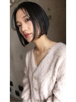 ヘアーアンドメイク ファット(Hair&Make PHAT)&nbsp;アッシュブラック大人クールなセンターパートボブ