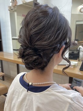 ヴィサージュクルー(VISAGE crew) シニヨンセットデザイン!