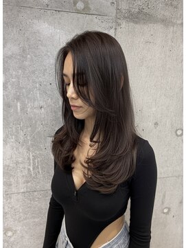 シーズトウキョウ(C'S TOKYO) レイヤーカットで色っぽい大人綺麗女子