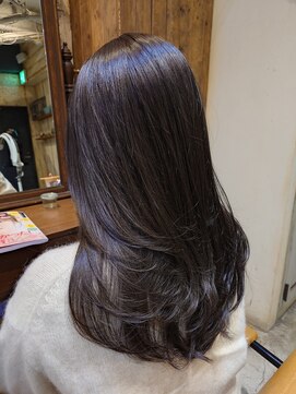 ワゴンバイアフロート(Wagon by afloat) グレージュ暗めレイヤーロングワンカール透明感カラー