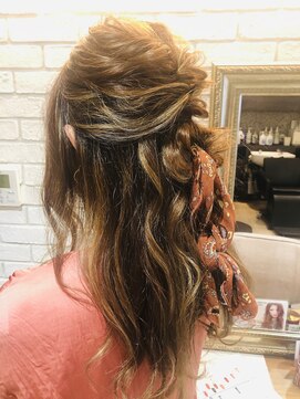 フラミューム 恵比寿(flammeum) スカーフアレンジ