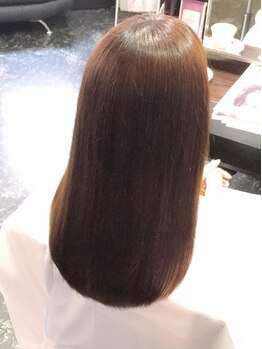 ヘアースタジオ ドールズコレクション(HairStudio DollsCollection)の写真/『超美髪縮毛矯正』で毛先までしっとりツヤツヤ♪気になるクセやうねりもしっかりケアしながら解決◎