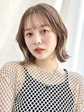 アフロートリノ(AFLOAT Leino) 小顔ヘルシーレイヤースタイル透明感カラー【修】20代30代40代