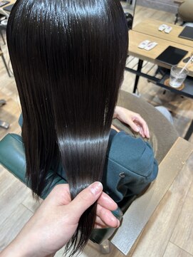 サラ(sarah) 縮毛矯正/酸性ストレート