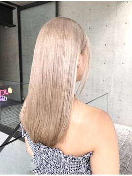 トルネード(TORNADO) 髪質改善ケラチントリートメント自然なストレート艶髪M1101