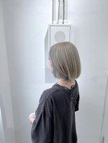 ミュー(Mu)&nbsp;ミルクティーとくすみブルーのインナーカラー