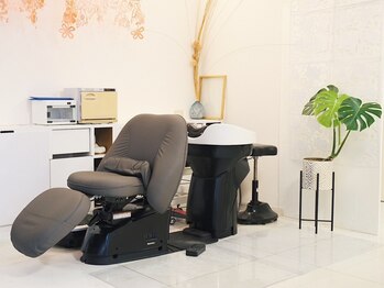 ヘアーコスメスムーチの写真/少人数で落ち着いた雰囲気が人気のサロン。一人一人に寄り添った丁寧な施術で理想のスタイルに◇