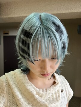 アドネ プライム(adne prime) ウルフカット/姫カットレイヤー/クラゲヘアー/外ハネウルフ