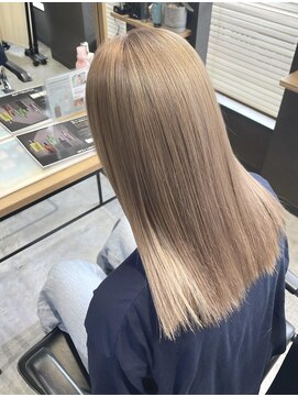 シード 成増 下赤塚店(ced.) ミルクティーベージュブリーチダブルカラー髪質改善【下赤塚】