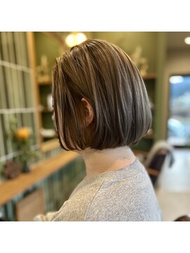 ハイトーンボブ