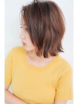 プリマ(PRIMA)&nbsp;ツヤと空気感を演出☆レイヤー×ボブスタイル2