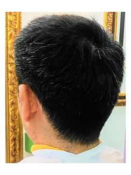 ヘアー リ ミックス(HAIR Re-MIX) 毛流・骨格に似合わせ、メンズベリーベリーショートスタイル♪