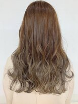 クオリス 上福岡店(QUALIS)&nbsp;ロング/ブリーチ/ダブルカラー/バレイヤージュ/グレージュ/