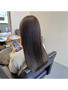アンクル(ancre) 艶髪ストレート×セミロング×グレーベージュ×髪質改善【広島】
