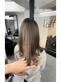【Laff】新宿 ブリーチ グレーベージュ大人可愛い 白髪ぼかし