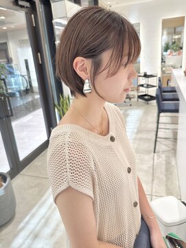 ステアケース 武蔵小杉店(stair:case) ナチュラル前下がり耳かけショートボブ人気