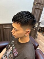 ミリオンバックス 神田店(Million Bucks)&nbsp;スパイキーショート/スペインカール<理容室>[メンズ/床屋/神田]