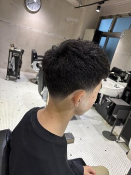 フランクスバーバーザスタンド(Frank’s barber the stand) メンズヘアスタイルF