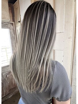 エノア 青山(ENORE) ブリーチ/ダブルカラー/グラデーションカラー/インナーカラー