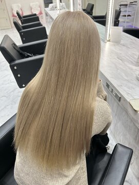 ミニョン(mignon) 韓国/ダブルカラー/ブリーチ/ピンク/学割U24/新越谷/南越谷/草加