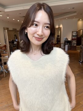 ビュートリアム265(BEAUTRIUM 265) ◎ミディアム/くびれヘア/艶カラー/ブラウンベージュ/髪質改善