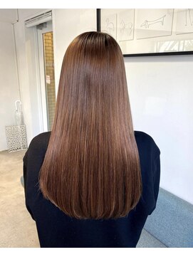 フツーロ 栄(FUTURO) プルエクステ